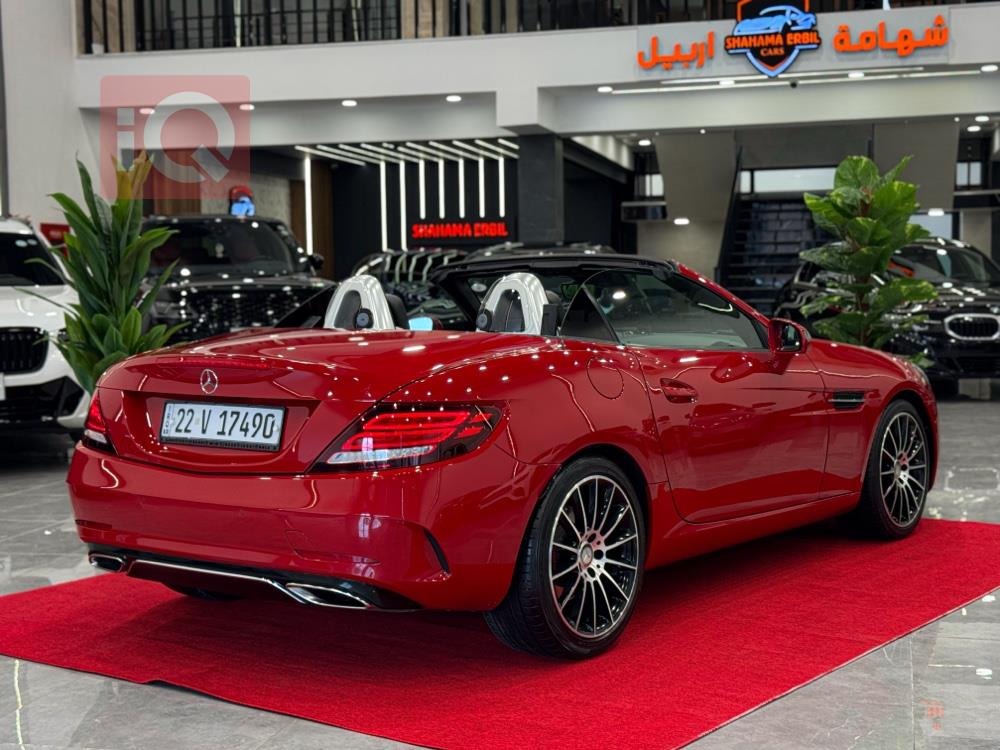 مرسيدس بنز إس إل سي كلاس